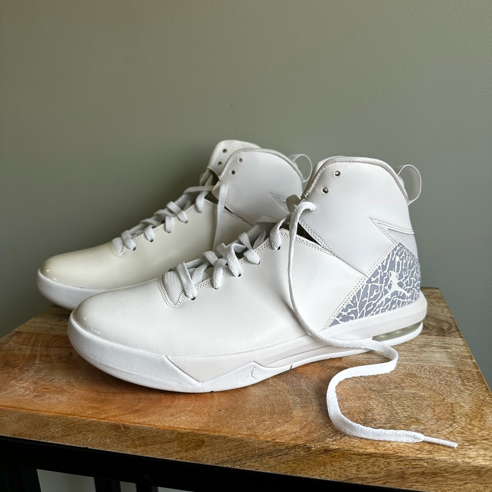 NWOT! Never Worn! Jordan Air Imminent